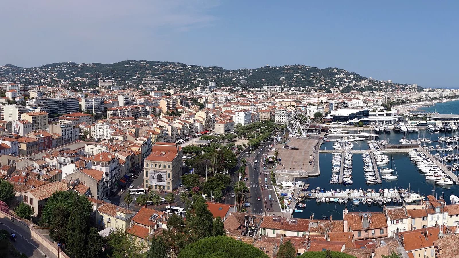 Cannes — Auto transport naar Cannes